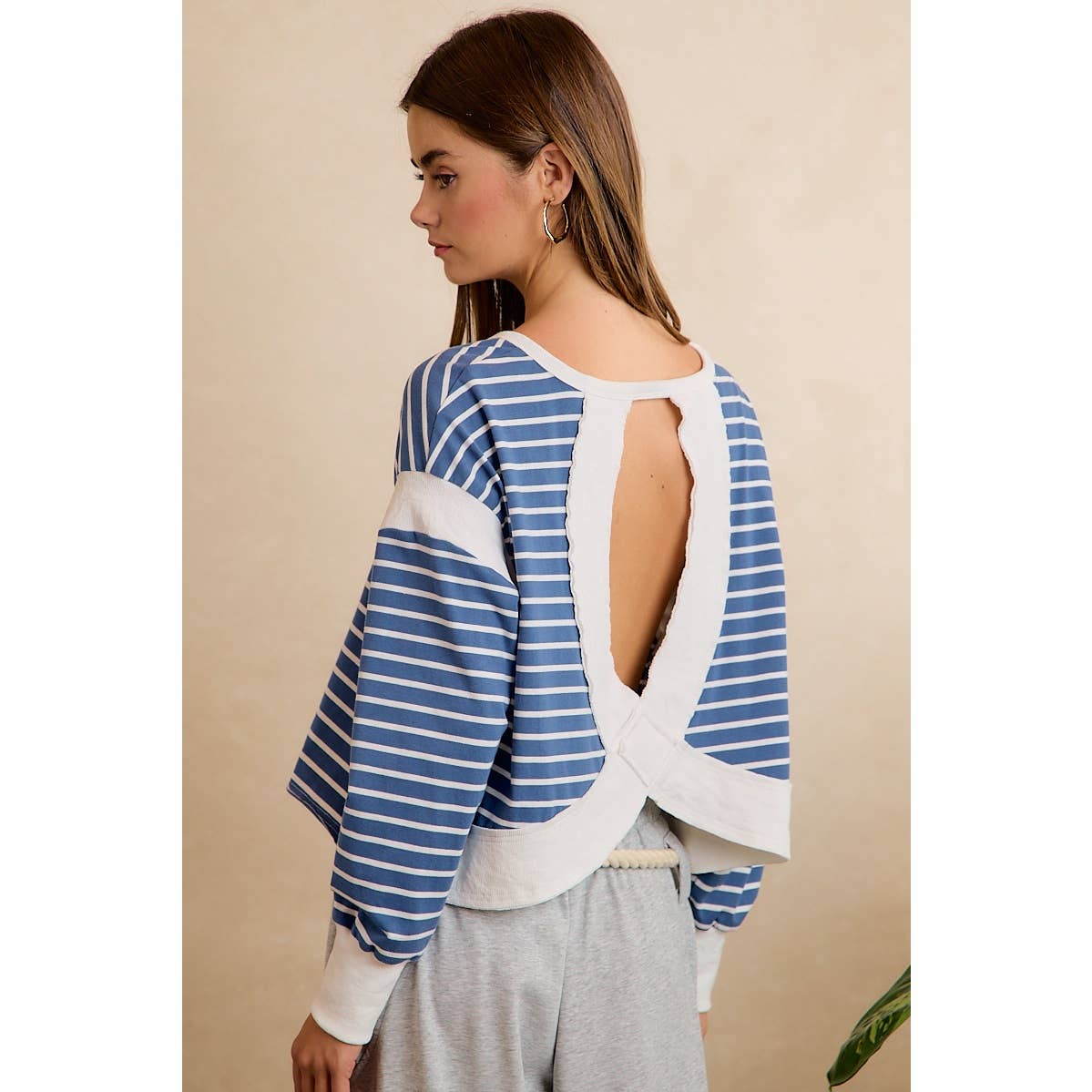 STRIPE OPEN BACK LONG SLEEVES TOP: HUNTER/IVORY