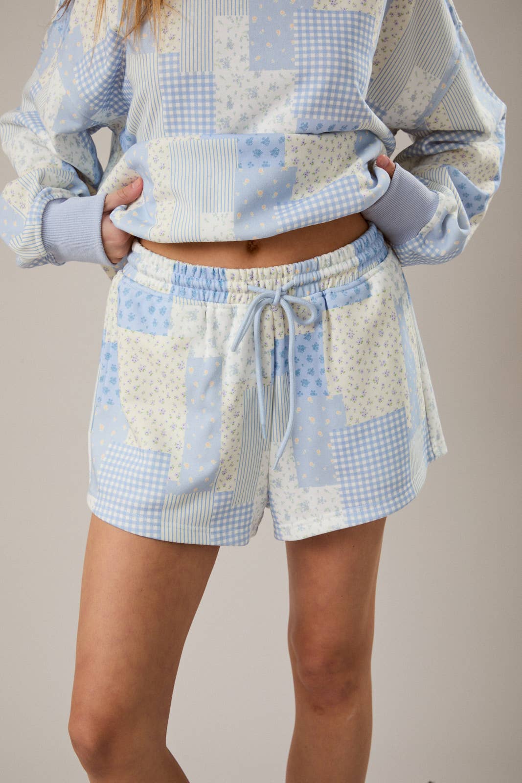 PATCH WORK PRINTED SWEATSHORTS: SAGE-MULTI / L