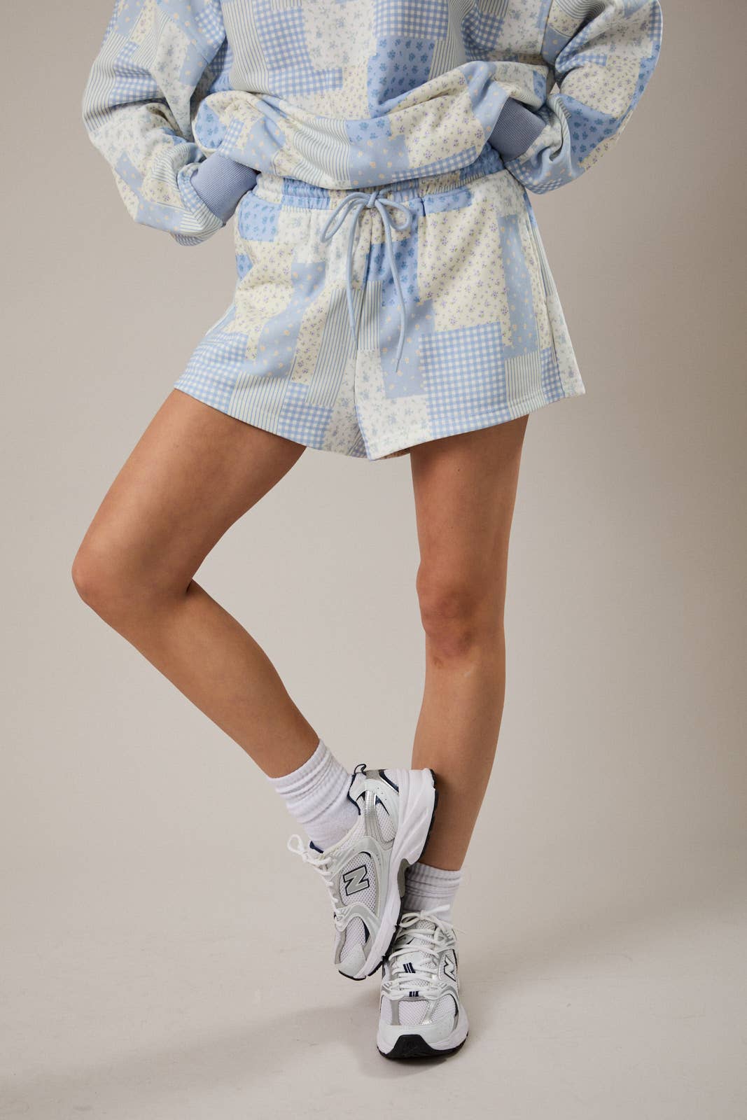 PATCH WORK PRINTED SWEATSHORTS: SAGE-MULTI / L