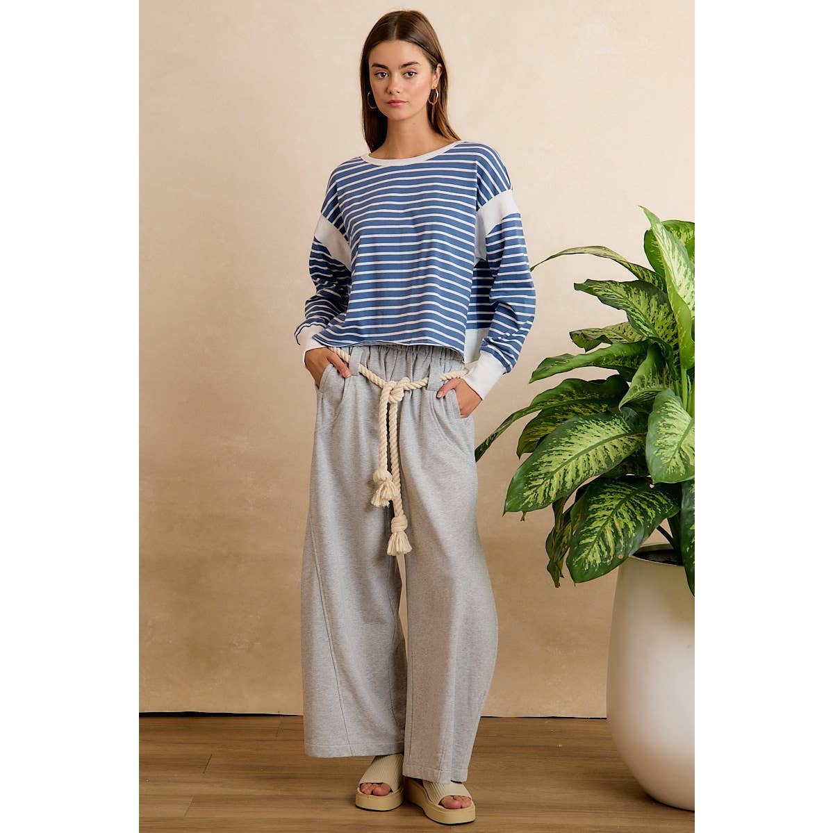 STRIPE OPEN BACK LONG SLEEVES TOP: HUNTER/IVORY
