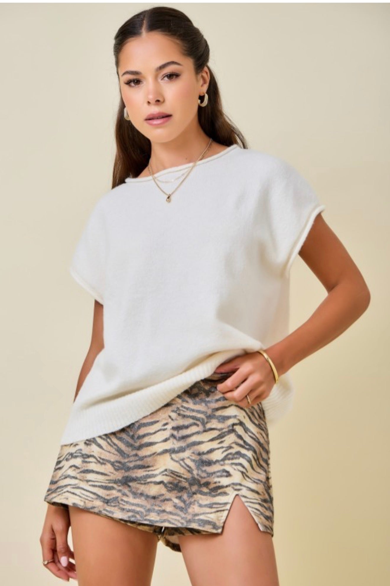 Cap Sleeve Knit Top With Rolled Edge