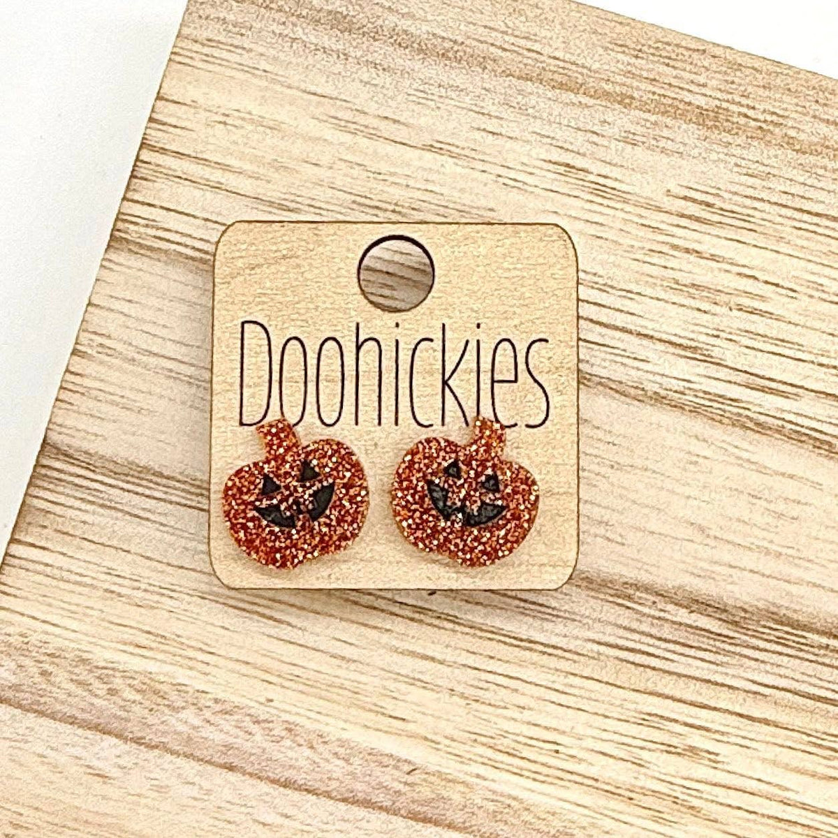 Spooky Studs - Acrylic Halloween Earrings: Jack-O-Lanterns (black)